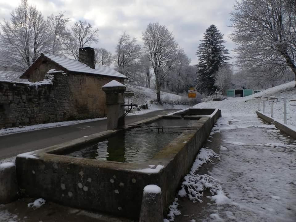 Gite Au Coeur Du Jura Entre Comte Et Vin Jaune, Gite Vin Jaune Chamole Extérieur photo